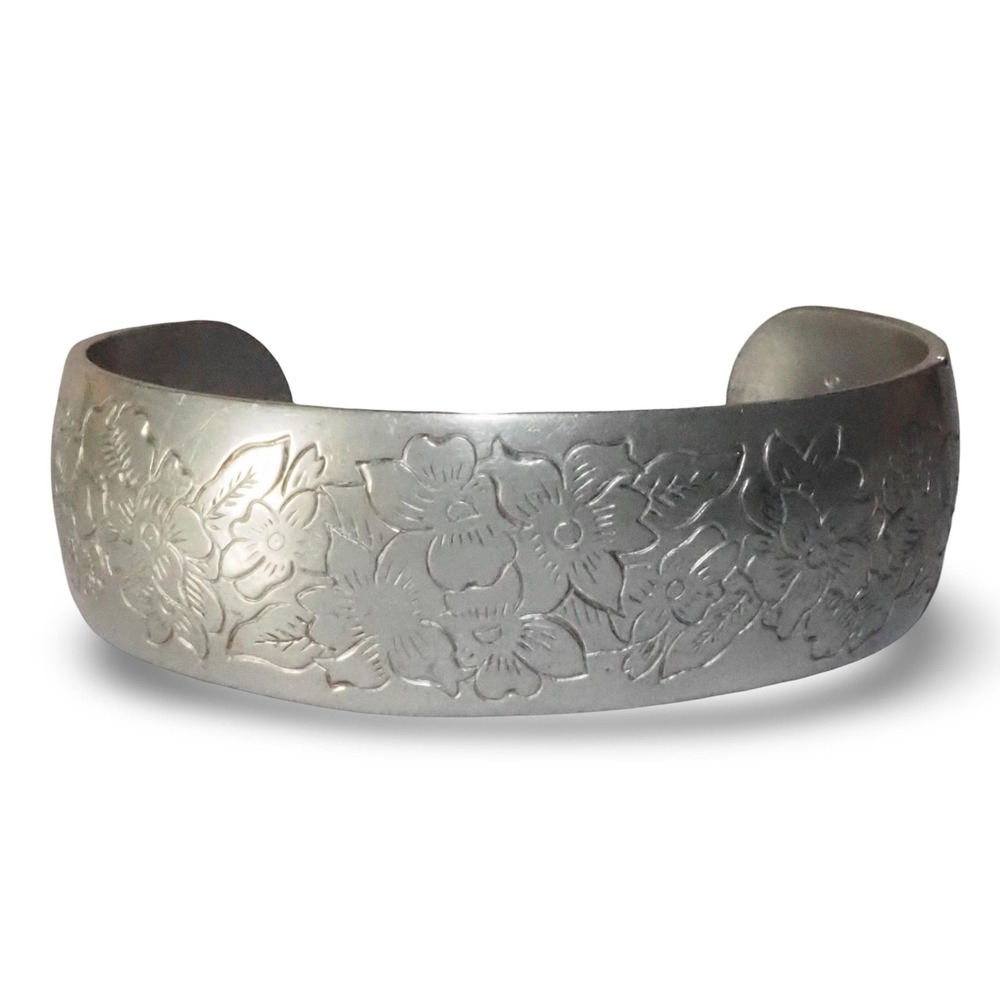 Kirk Pewter Violet 900-2 Cuff Bracelet Womens OS Silver Vintage Floral Embossed‎